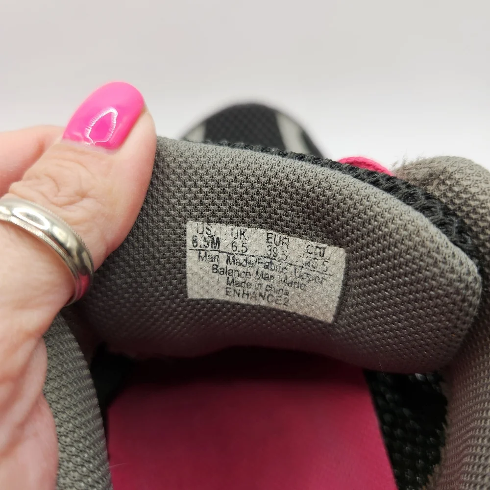 Black/Pink/White Ryka Women's Enhance 2 Sneaker Shoe Size 8.5M